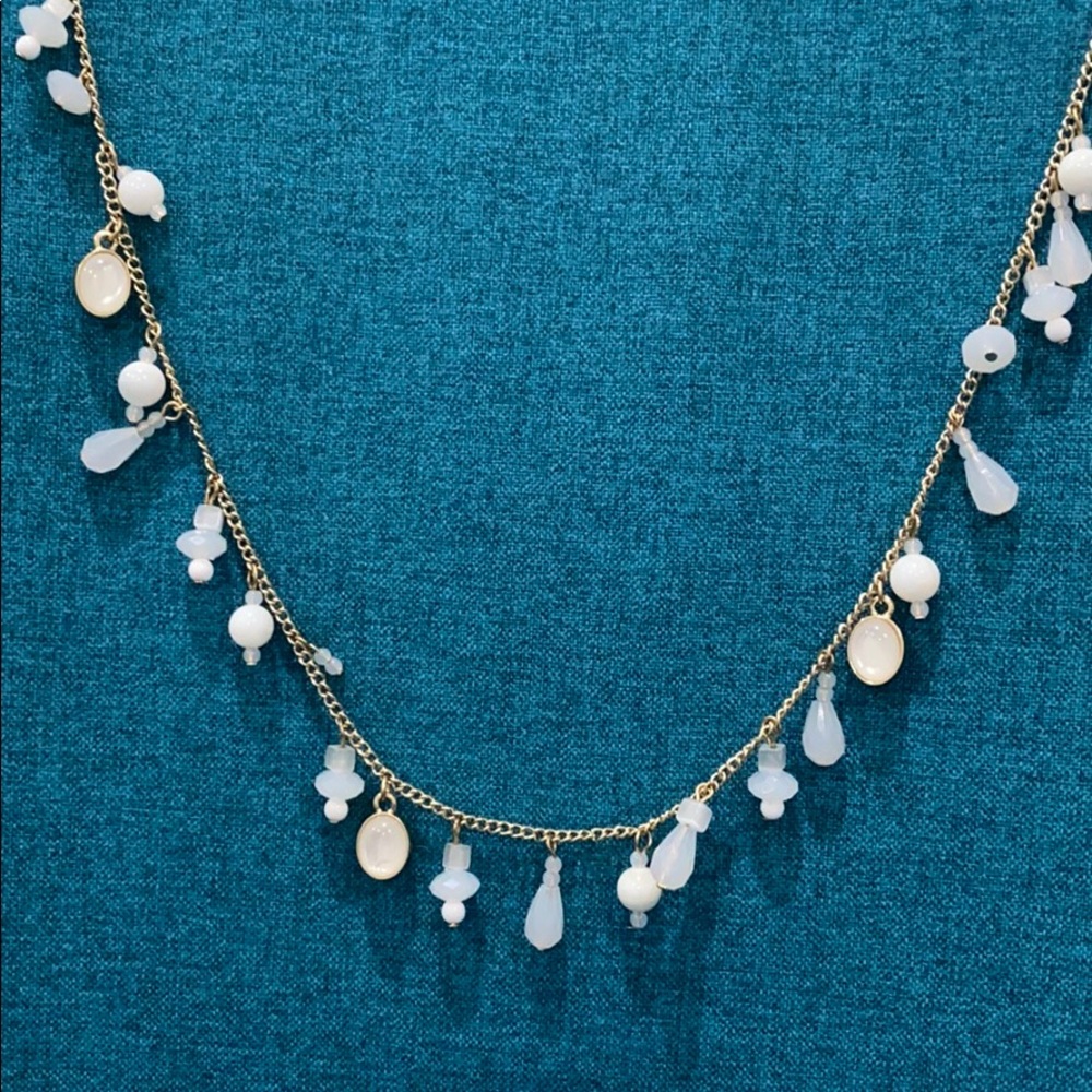 Beaded Shell Necklace - Picture 4 of 8